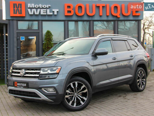 Серый Фольксваген Atlas, объемом двигателя 2 л и пробегом 128 тыс. км за 18500 $, фото 3 на Automoto.ua