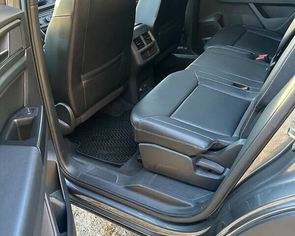 Серый Фольксваген Atlas, объемом двигателя 1.98 л и пробегом 95 тыс. км за 25300 $, фото 17 на Automoto.ua