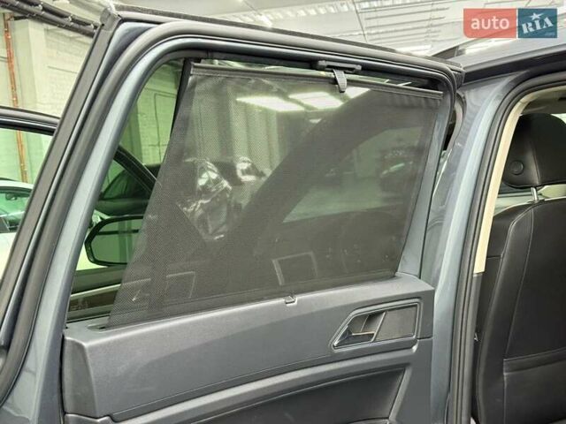 Серый Фольксваген Atlas, объемом двигателя 3.6 л и пробегом 59 тыс. км за 25700 $, фото 30 на Automoto.ua