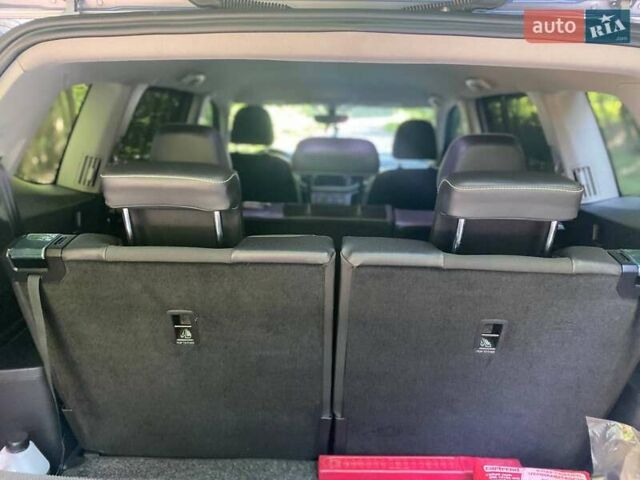 Сірий Фольксваген Atlas, об'ємом двигуна 1.98 л та пробігом 80 тис. км за 27500 $, фото 25 на Automoto.ua