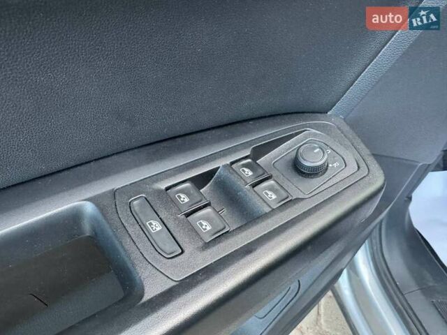 Сірий Фольксваген Atlas, об'ємом двигуна 1.98 л та пробігом 6 тис. км за 26700 $, фото 8 на Automoto.ua