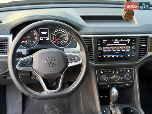 Сірий Фольксваген Atlas, об'ємом двигуна 3.6 л та пробігом 101 тис. км за 25900 $, фото 26 на Automoto.ua
