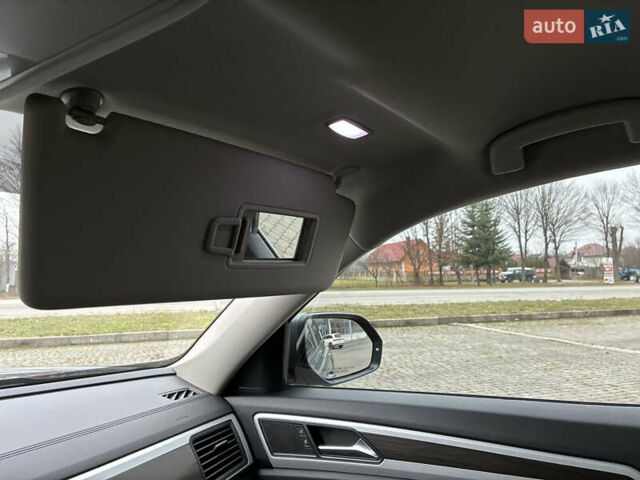 Сірий Фольксваген Atlas, об'ємом двигуна 3.6 л та пробігом 104 тис. км за 23300 $, фото 31 на Automoto.ua