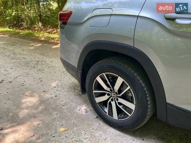 Сірий Фольксваген Atlas, об'ємом двигуна 1.98 л та пробігом 80 тис. км за 27500 $, фото 37 на Automoto.ua