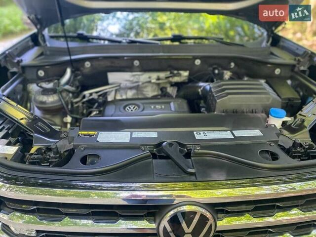 Сірий Фольксваген Atlas, об'ємом двигуна 1.98 л та пробігом 80 тис. км за 27500 $, фото 28 на Automoto.ua