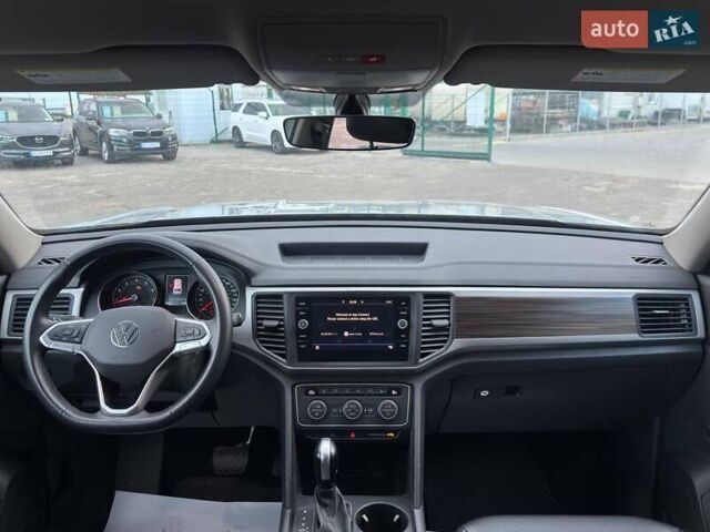 Сірий Фольксваген Atlas, об'ємом двигуна 1.98 л та пробігом 6 тис. км за 26700 $, фото 18 на Automoto.ua