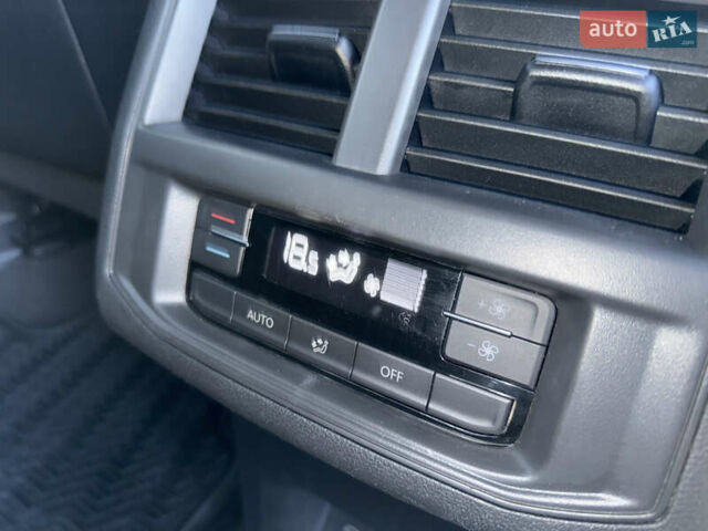 Сірий Фольксваген Atlas, об'ємом двигуна 3.6 л та пробігом 101 тис. км за 25900 $, фото 43 на Automoto.ua
