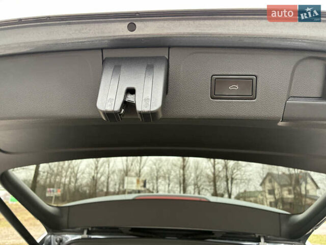 Сірий Фольксваген Atlas, об'ємом двигуна 3.6 л та пробігом 104 тис. км за 23300 $, фото 25 на Automoto.ua