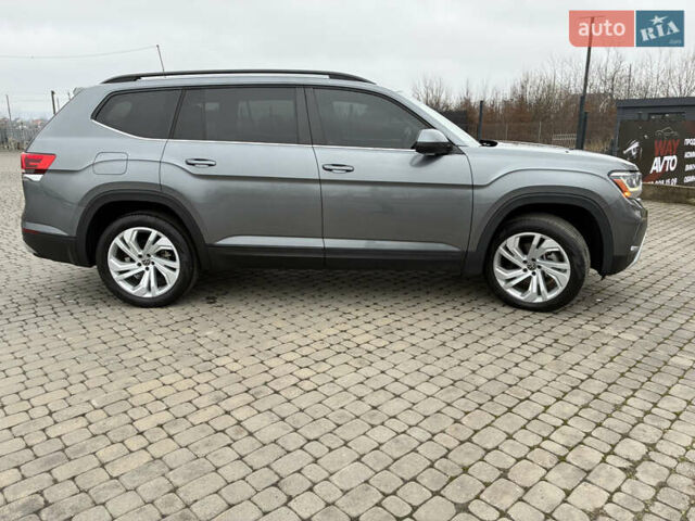 Сірий Фольксваген Atlas, об'ємом двигуна 3.6 л та пробігом 104 тис. км за 23300 $, фото 3 на Automoto.ua