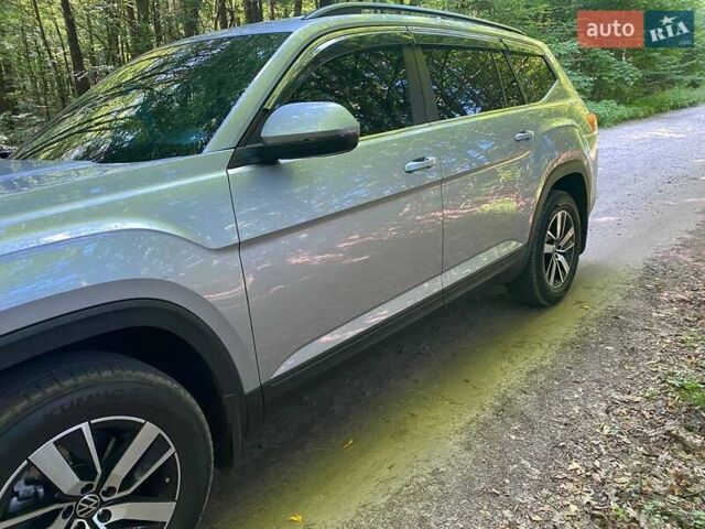 Сірий Фольксваген Atlas, об'ємом двигуна 1.98 л та пробігом 80 тис. км за 27500 $, фото 48 на Automoto.ua