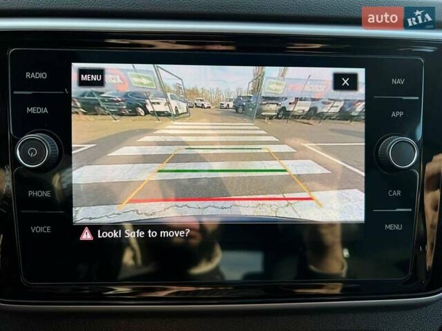 Сірий Фольксваген Atlas, об'ємом двигуна 3.6 л та пробігом 142 тис. км за 32999 $, фото 14 на Automoto.ua