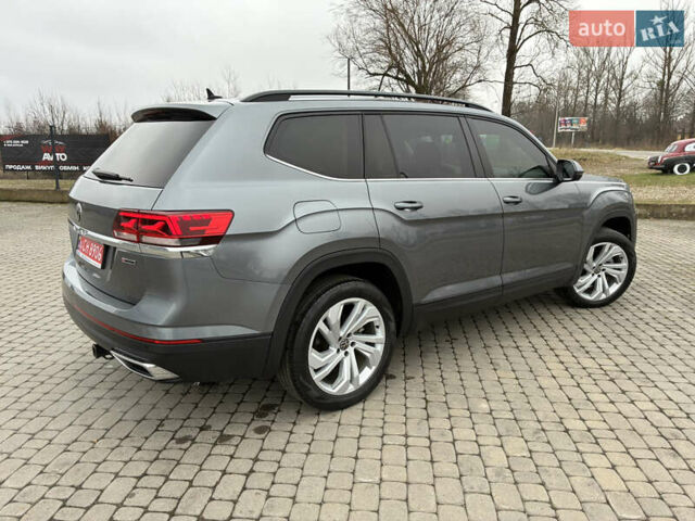 Сірий Фольксваген Atlas, об'ємом двигуна 3.6 л та пробігом 104 тис. км за 23300 $, фото 4 на Automoto.ua