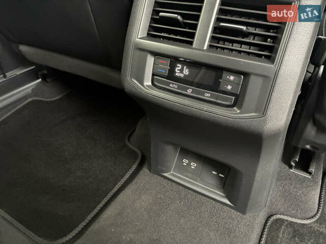 Сірий Фольксваген Atlas, об'ємом двигуна 3.6 л та пробігом 104 тис. км за 23300 $, фото 19 на Automoto.ua