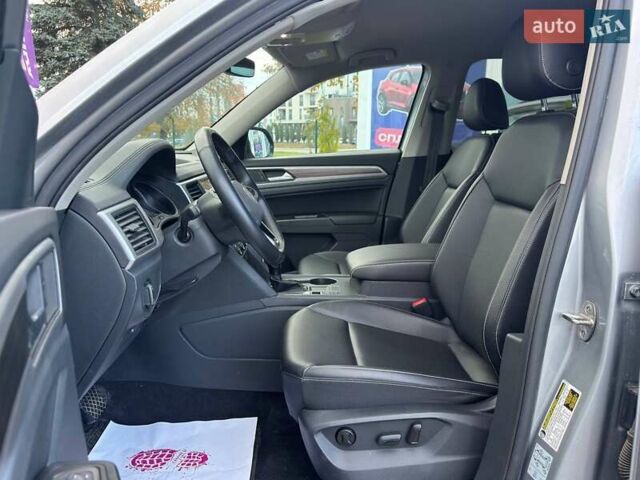 Сірий Фольксваген Atlas, об'ємом двигуна 1.98 л та пробігом 6 тис. км за 26700 $, фото 7 на Automoto.ua