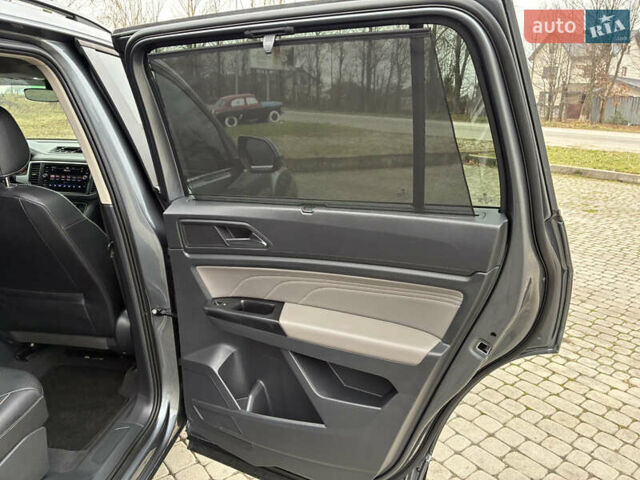 Сірий Фольксваген Atlas, об'ємом двигуна 3.6 л та пробігом 104 тис. км за 23300 $, фото 21 на Automoto.ua