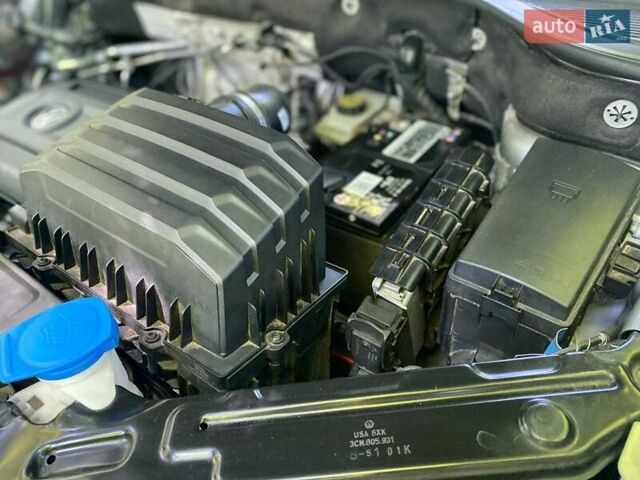 Сірий Фольксваген Atlas, об'ємом двигуна 1.98 л та пробігом 80 тис. км за 27500 $, фото 33 на Automoto.ua