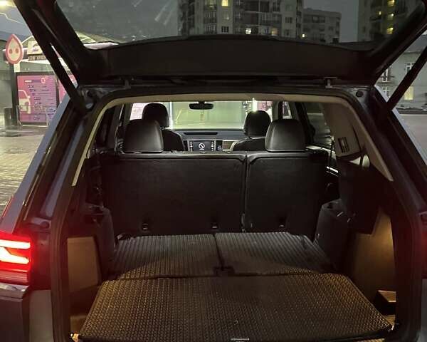 Сірий Фольксваген Atlas, об'ємом двигуна 2 л та пробігом 101 тис. км за 32000 $, фото 10 на Automoto.ua