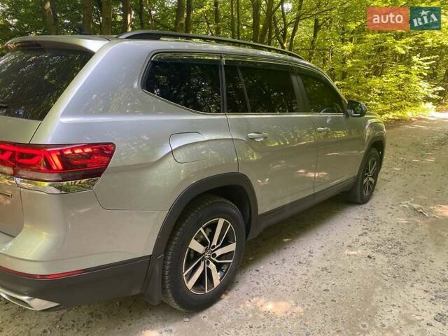 Сірий Фольксваген Atlas, об'ємом двигуна 1.98 л та пробігом 80 тис. км за 27500 $, фото 6 на Automoto.ua