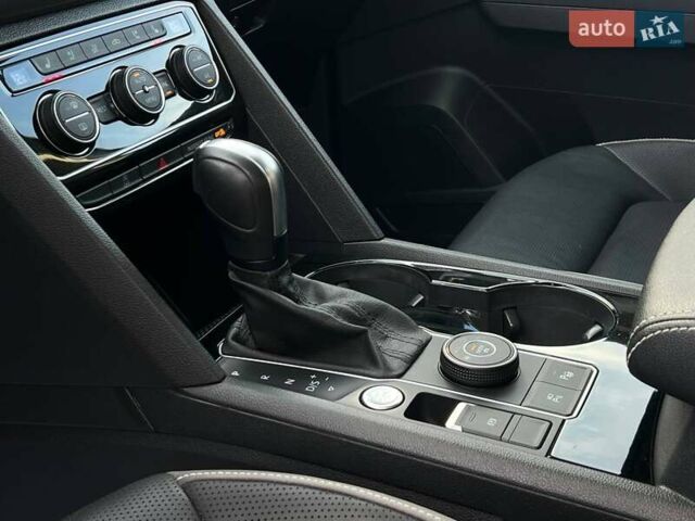 Сірий Фольксваген Atlas, об'ємом двигуна 3.6 л та пробігом 142 тис. км за 32999 $, фото 16 на Automoto.ua