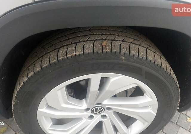 Сірий Фольксваген Atlas, об'ємом двигуна 3.6 л та пробігом 97 тис. км за 29900 $, фото 12 на Automoto.ua