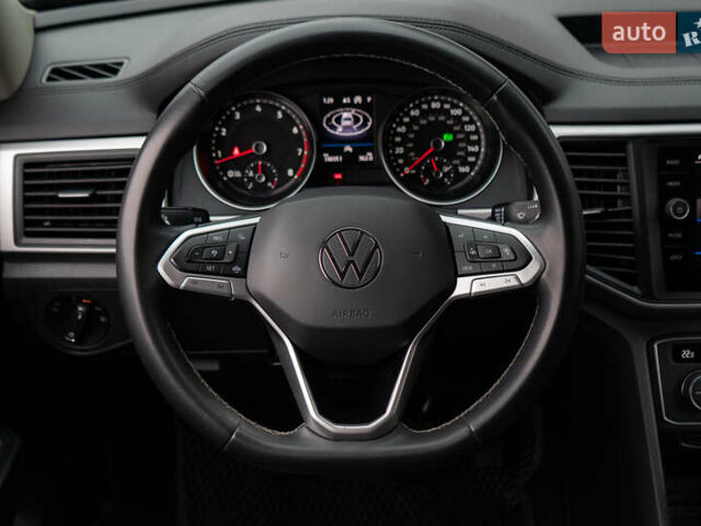 Серый Фольксваген Atlas, объемом двигателя 3.6 л и пробегом 136 тыс. км за 25999 $, фото 27 на Automoto.ua