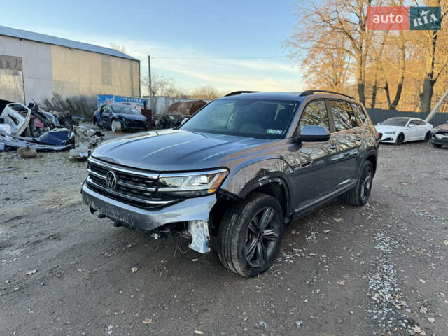 Серый Фольксваген Atlas, объемом двигателя 3.6 л и пробегом 62 тыс. км за 19800 $, фото 3 на Automoto.ua