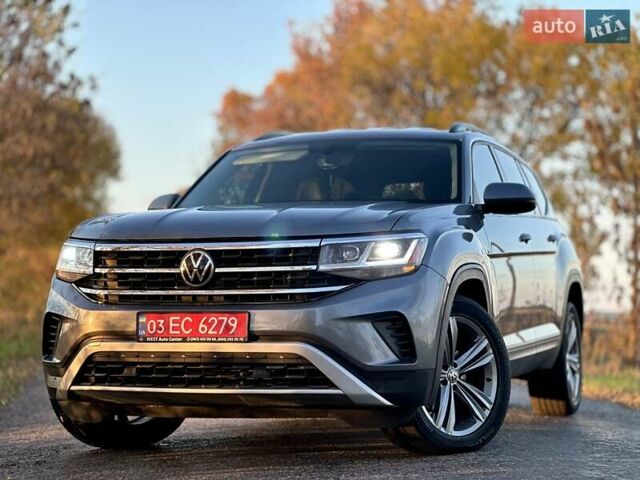 Серый Фольксваген Atlas, объемом двигателя 3.6 л и пробегом 165 тыс. км за 29500 $, фото 5 на Automoto.ua