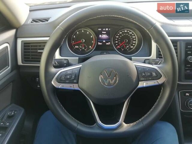 Сірий Фольксваген Atlas, об'ємом двигуна 3.6 л та пробігом 37 тис. км за 32777 $, фото 15 на Automoto.ua