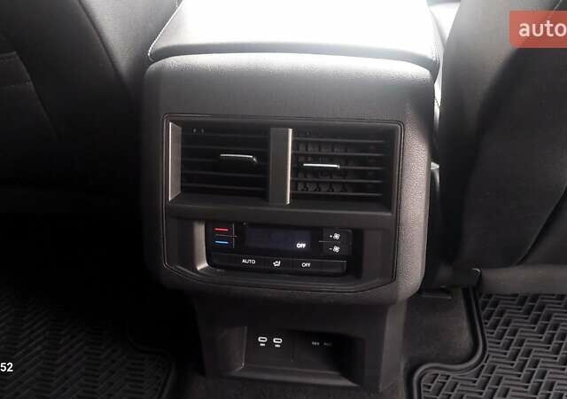 Сірий Фольксваген Atlas, об'ємом двигуна 3.6 л та пробігом 97 тис. км за 29900 $, фото 7 на Automoto.ua