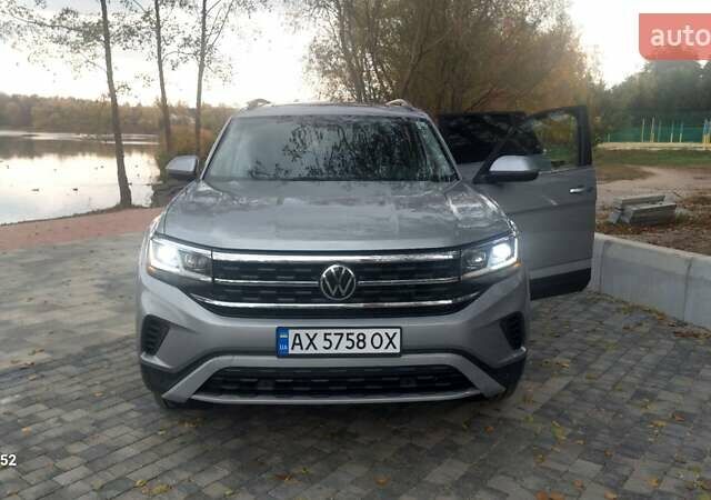 Сірий Фольксваген Atlas, об'ємом двигуна 3.6 л та пробігом 97 тис. км за 29900 $, фото 4 на Automoto.ua