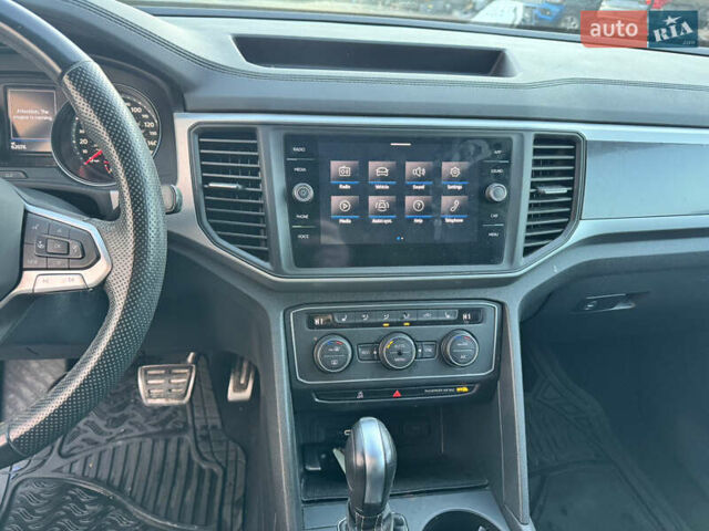 Серый Фольксваген Atlas, объемом двигателя 3.6 л и пробегом 62 тыс. км за 19800 $, фото 28 на Automoto.ua