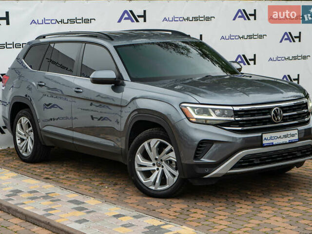 Серый Фольксваген Atlas, объемом двигателя 3.6 л и пробегом 136 тыс. км за 25999 $, фото 7 на Automoto.ua