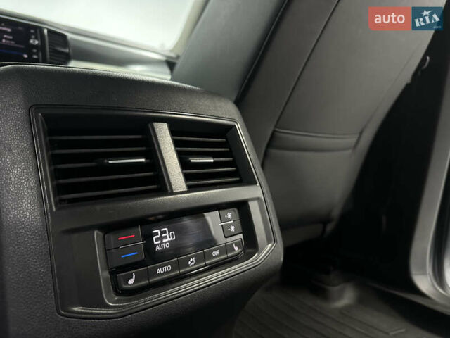 Серый Фольксваген Atlas, объемом двигателя 3.6 л и пробегом 83 тыс. км за 32999 $, фото 19 на Automoto.ua