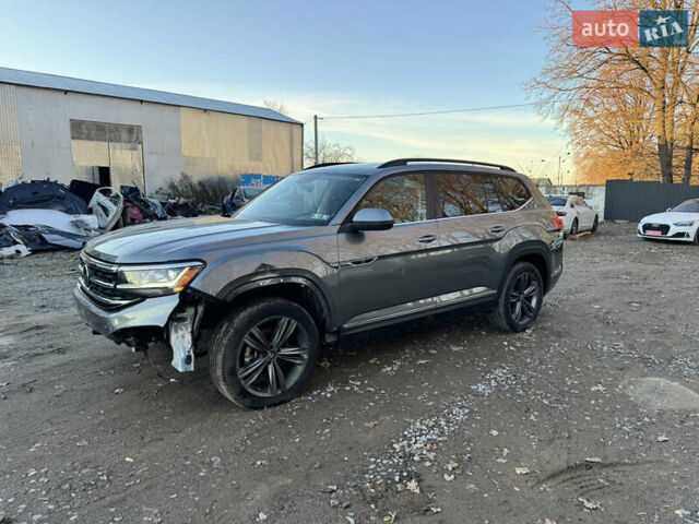 Серый Фольксваген Atlas, объемом двигателя 3.6 л и пробегом 62 тыс. км за 19800 $, фото 4 на Automoto.ua