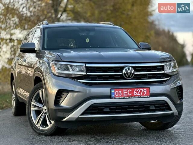 Серый Фольксваген Atlas, объемом двигателя 3.6 л и пробегом 165 тыс. км за 29500 $, фото 3 на Automoto.ua