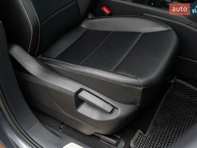 Серый Фольксваген Atlas, объемом двигателя 3.6 л и пробегом 136 тыс. км за 25999 $, фото 64 на Automoto.ua