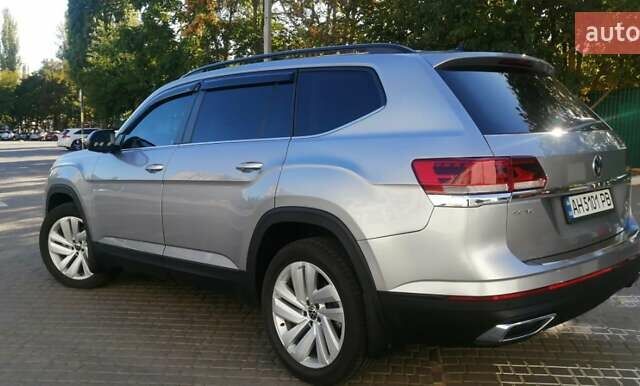 Сірий Фольксваген Atlas, об'ємом двигуна 3.6 л та пробігом 37 тис. км за 32777 $, фото 7 на Automoto.ua