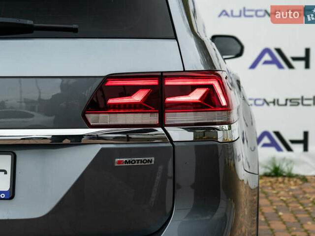 Серый Фольксваген Atlas, объемом двигателя 3.6 л и пробегом 136 тыс. км за 25999 $, фото 19 на Automoto.ua