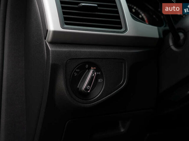 Серый Фольксваген Atlas, объемом двигателя 3.6 л и пробегом 136 тыс. км за 25999 $, фото 40 на Automoto.ua