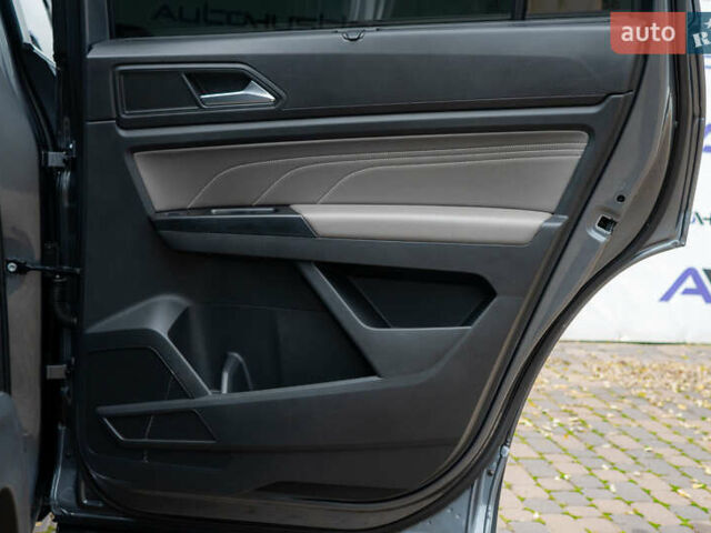 Серый Фольксваген Atlas, объемом двигателя 3.6 л и пробегом 136 тыс. км за 25999 $, фото 56 на Automoto.ua