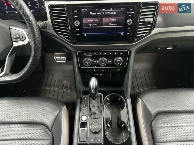 Серый Фольксваген Atlas, объемом двигателя 3.6 л и пробегом 83 тыс. км за 32999 $, фото 22 на Automoto.ua