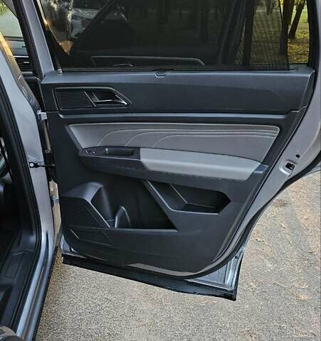 Серый Фольксваген Atlas, объемом двигателя 3.6 л и пробегом 50 тыс. км за 35000 $, фото 14 на Automoto.ua