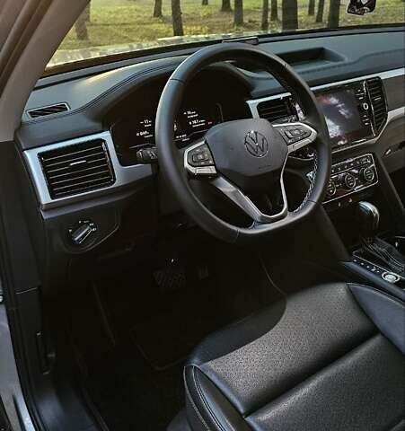 Серый Фольксваген Atlas, объемом двигателя 3.6 л и пробегом 50 тыс. км за 35000 $, фото 34 на Automoto.ua