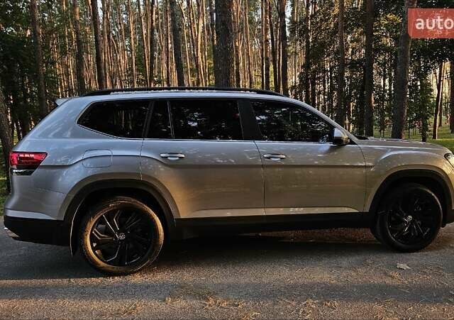 Серый Фольксваген Atlas, объемом двигателя 3.6 л и пробегом 50 тыс. км за 35000 $, фото 10 на Automoto.ua