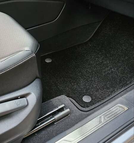 Серый Фольксваген Atlas, объемом двигателя 3.6 л и пробегом 50 тыс. км за 35000 $, фото 24 на Automoto.ua