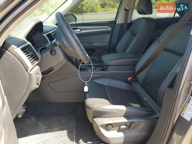 Серый Фольксваген Atlas, объемом двигателя 1.98 л и пробегом 7 тыс. км за 7600 $, фото 6 на Automoto.ua