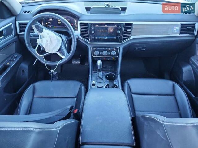 Серый Фольксваген Atlas, объемом двигателя 1.98 л и пробегом 117 тыс. км за 13350 $, фото 7 на Automoto.ua