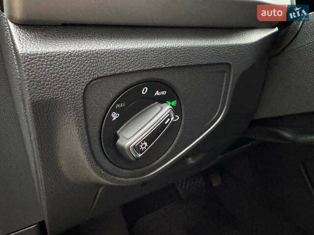 Серый Фольксваген Atlas, объемом двигателя 2 л и пробегом 23 тыс. км за 35590 $, фото 16 на Automoto.ua