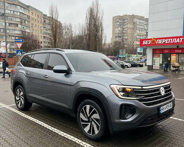 Серый Фольксваген Atlas, объемом двигателя 1.98 л и пробегом 60 тыс. км за 40000 $, фото 4 на Automoto.ua