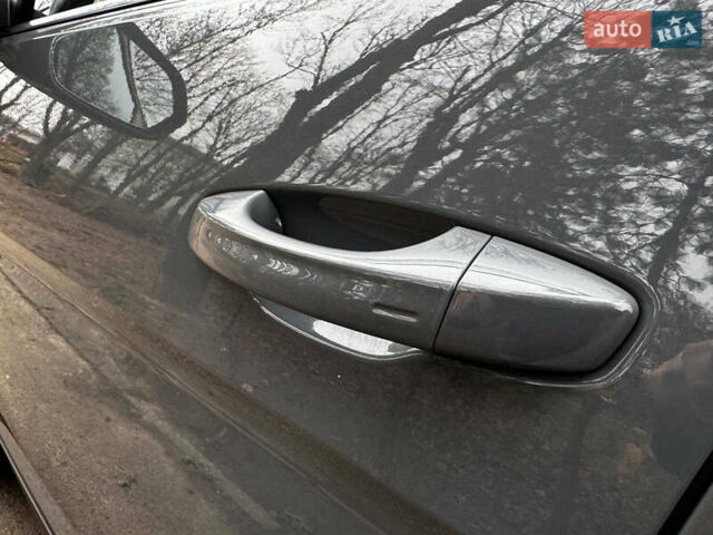 Серый Фольксваген Atlas, объемом двигателя 2 л и пробегом 23 тыс. км за 35590 $, фото 10 на Automoto.ua